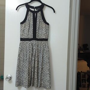 White House Black Market - black and white dress. Size 0